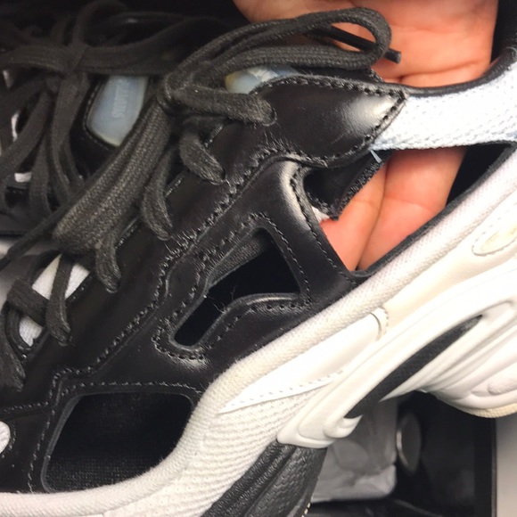 RAF Simmons ozweego - Picture 5 of 12